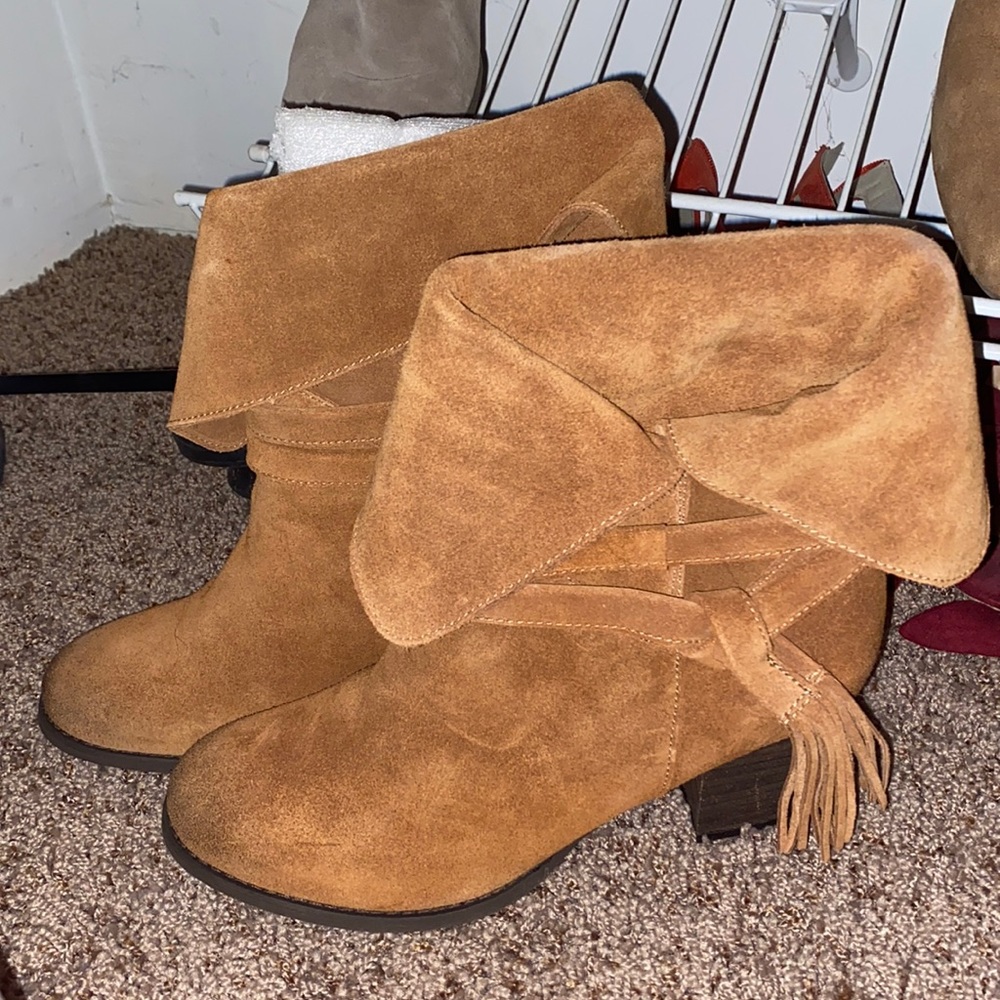 Brown boots